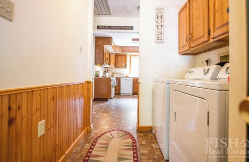 Laporte House | Experience Mulrooney's: Ideal Ranch Home with Pool & Breakfast