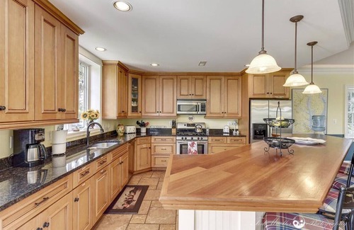 Cambridge House | Waterfront Retreat with Pool: Perfect for Family Gatherings