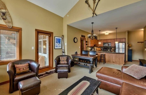 Sun Peaks Condo | Spacious 2-Bedroom Condo with Ski Trail Access & Pool