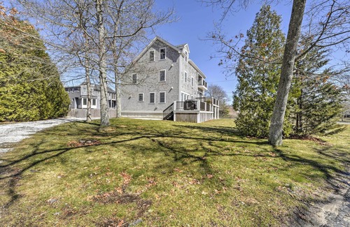 Marion Center Cottage | Elevated Marion House: Ocean Views, Deck & Family Amenities