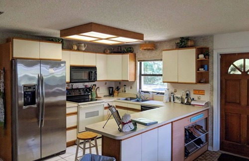 Dunnellon House | Perfect for Groups: Sleeps 11 with Pool and Spa Access
