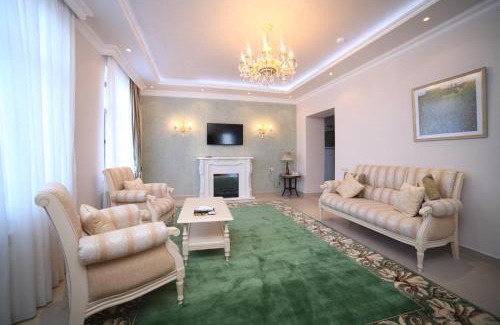 Tsaghkadzor Hotel | Relax at Multi Rest House: Pet Friendly with Pool & Spa