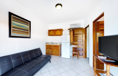 Caye Caulker House | Family Multi-Suite with Private Pool & Ocean Views