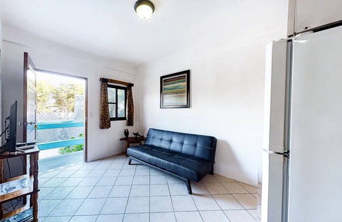 Caye Caulker House | Family Multi-Suite with Private Pool & Ocean Views