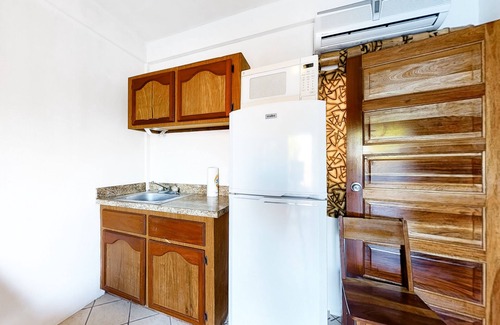 Caye Caulker House | Family Multi-Suite with Private Pool & Ocean Views