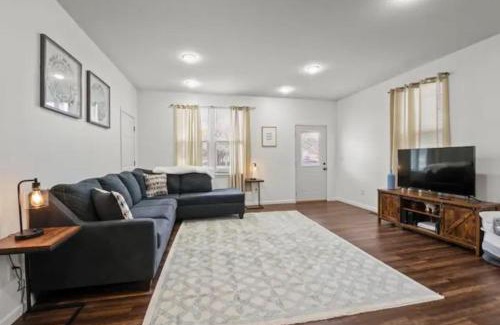 Downtown Indianapolis House | Experience Multiple Homes Side by Side in Downtown Bliss