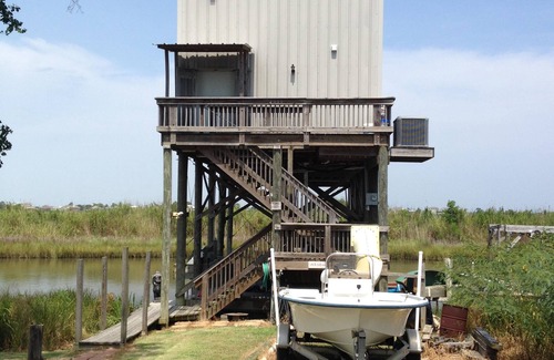 Slidell House | Ultimate Vacation Home with Ocean View & Spa Amenities