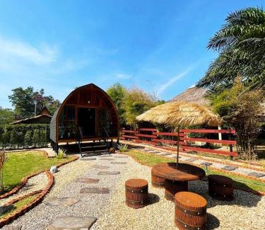 Huai Yang Bed & Breakfast | Discover Mumsa Beach Resort with Private Oceanfront Access