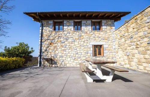 Olaskoegia House | Family-Friendly Munalla: Perfect for Hiking Adventures