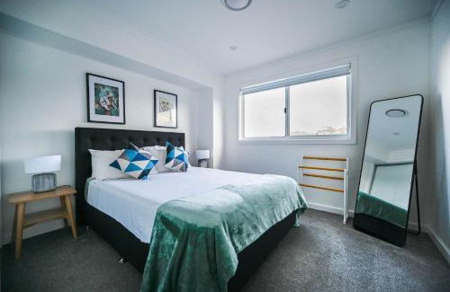 Kiama House | Experience Munna Munnora Views: 4-Star Pet Friendly Retreat