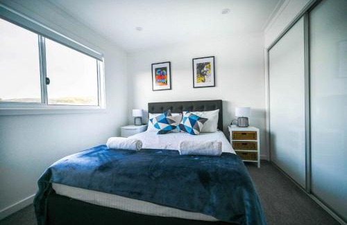 Kiama House | Experience Munna Munnora Views: 4-Star Pet Friendly Retreat