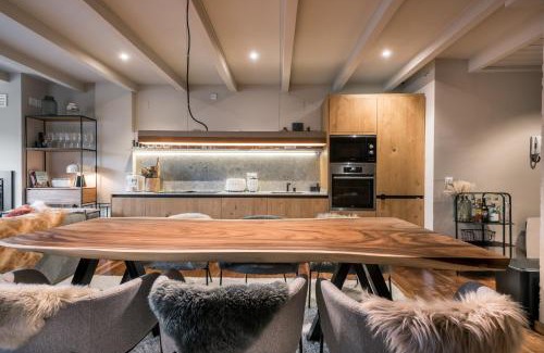 Beret Apartment | Family-Friendly Retreat at Muntanyos by Totiaran Hotel