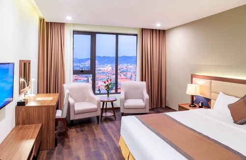 Lang Son Hotel | Relax at Muong Thanh Lang Son Hotel with Pool & Spa