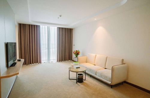 Nghi Xuan Hotel | Discover Muong Thanh Luxury Xuan Thanh Hotel with Pool & Spa
