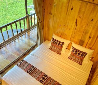 Yen Minh House | Muong Tra Stream Homestay