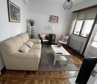 Lugo Apartment | Experience Muralla e Camiño: Perfect for Families & 10/10 Rated