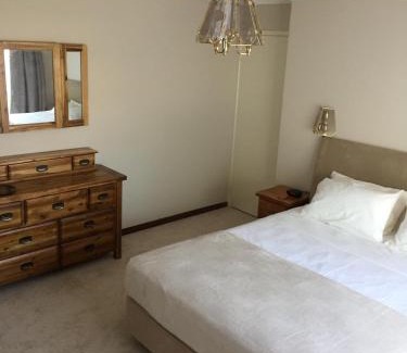 Leeming Bed & Breakfast | Comfortable Murdoch Station Bed & Breakfast with Restaurant