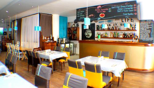 Monrovia Hotel | Delightful Murex Plaza Hotel & Suites with Family-Friendly Perks