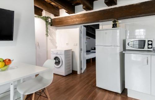 El Pilar Apartment | Murillo Attic