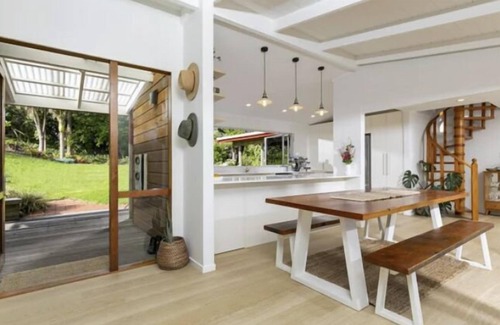 Muriwai House | Muriwai Surf Shack