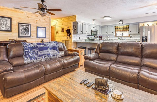 Murphy Cabin | Relax at Murphy Cabin with Deck, Grill & Private Pond
