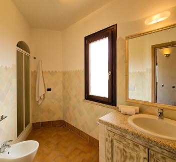 La Maddalena Apartment | Family-Friendly Murphy Holiday Home - Residenza Barrettini