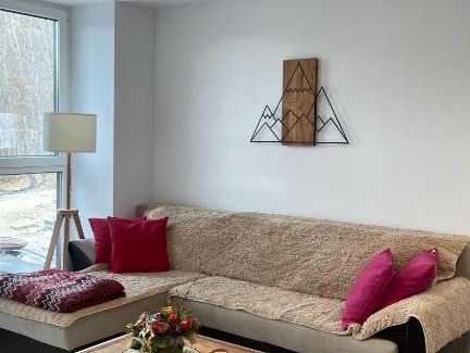 North Macedonia Apartment | Pet-Friendly Murphy's Apartment - Guest Rated 9.8/10