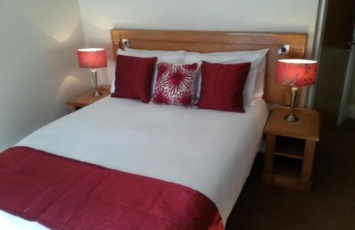 Tinahely Hotel | Discover Murphys Hotel: Family-Friendly & Accessible Stays