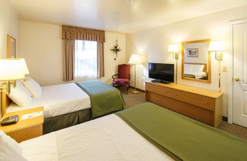 Murphys Hotel | Inviting Murphys Inn Motel: Spa, Breakfast & Family-Friendly