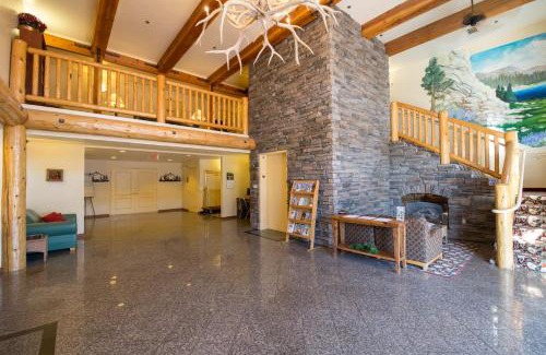 Murphys Hotel | Explore Murphys Suites: Oceanfront Gem with Pool & Spa