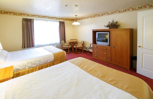 Murphys Hotel | Discover Murphys Suites: Family-Friendly Getaway with Spa