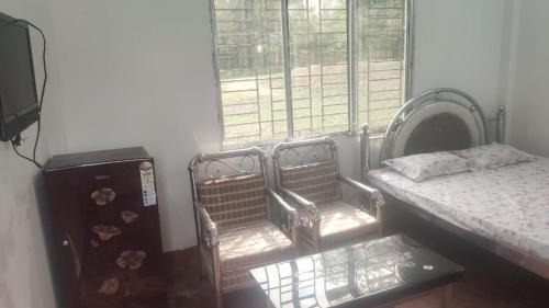 Neora House | Cozy Vamoose Murti Homestay with Breakfast and Family Care