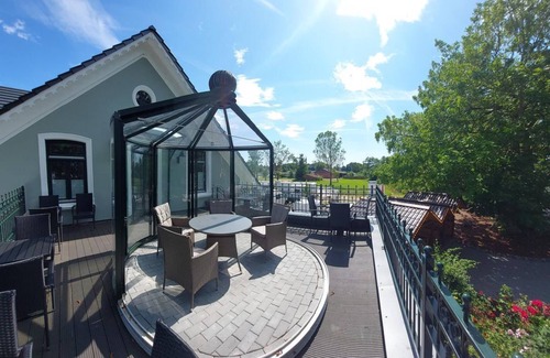 Tossens Cottage | Cozy Ocean View Retreat: Muschel-Zimmer at Villa Küstenwind