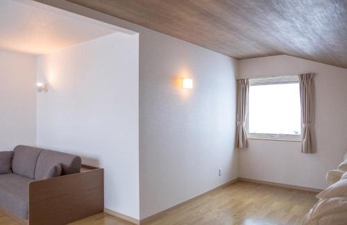 Asahikawa House | Relax at Mush Rooms: Family-Friendly with Breakfast Included