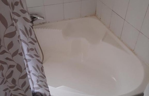Mateh Yehuda Apartment | Budget-Friendly Retreat at Music House with 8/10 Rating