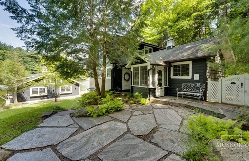 Muskoka Lakes House | Muskoka Retreat in Prime Location for Family Getaways