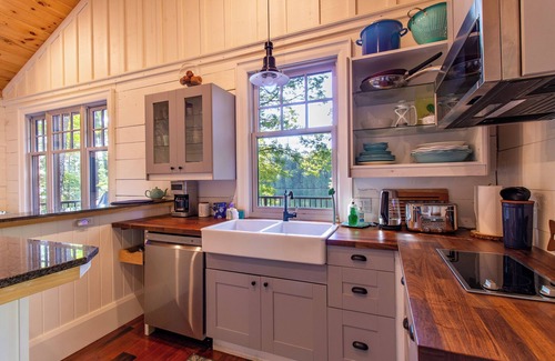 Utterson Cottage | Discover Muskoka's Hidden Gem at Skeleton Lake