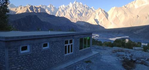 Hunza House | Family-Friendly Getaway at Musofir Khona Guest House