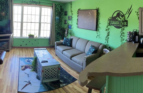 Hancock Apartment | Experience the Jurassic Dino Suite at Jiminy Country Inn