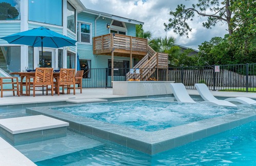 Fort Walton Beach House | Unforgettable Waterfront Retreat with Heated Pool & Spa