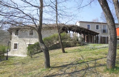 Casalciprano House | Delightful Getaway: Pet & Child Friendly Experience Awaits