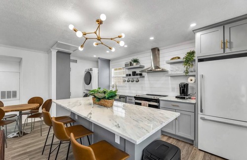 College Station Apartment | Guest Rated: 10/10 in Cozy 2 Bedroom Near A&M