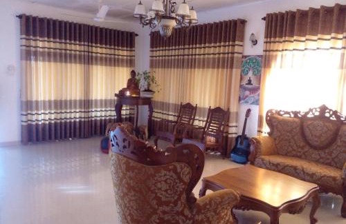 Kalutara Villa | Pet-Friendly Retreat at Muthu Villa Sri Lanka - Guest Rated 9/10