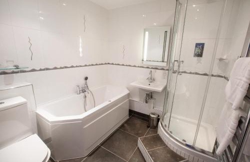 Westcliff-on-Sea Hotel | Discover Muthu Westcliff Hotel with Oceanfront Views