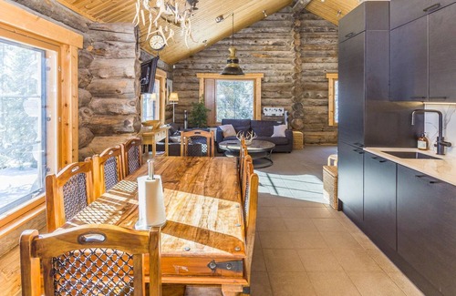 Rukatunturi House | Relaxing Lake View Retreat at Muuttohaukka by Interhome