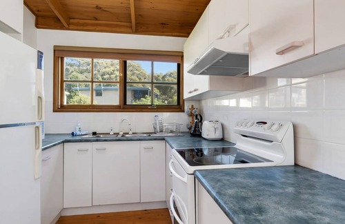Malua Bay House | Muwarra Cottage Malua Bay