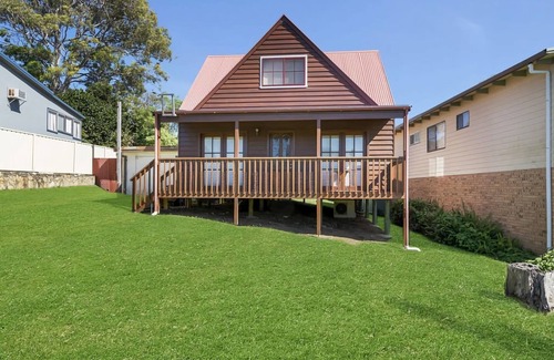 Malua Bay House | Muwarra Cottage Malua Bay