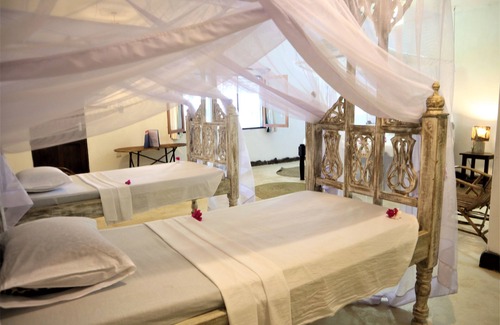Watamu Hotel | Experience Mvuvi Lodge Watamu: Pool, Spa & Family-Friendly