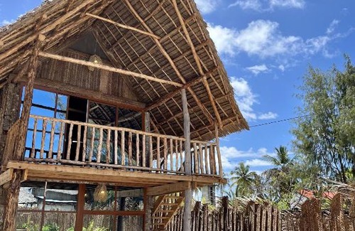 Paje Hotel | Discover Mwananchi Bungalows with Private Beach Access