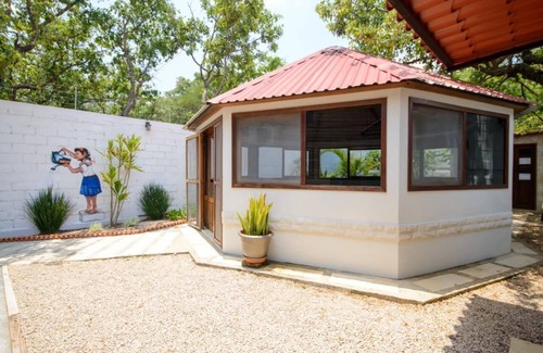 Comitan de Dominguez Cabin | Discover Refugio Sereno: Your Perfect Nature Getaway